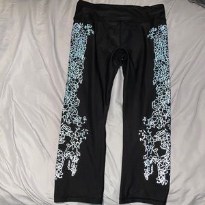 Athletic wear pants